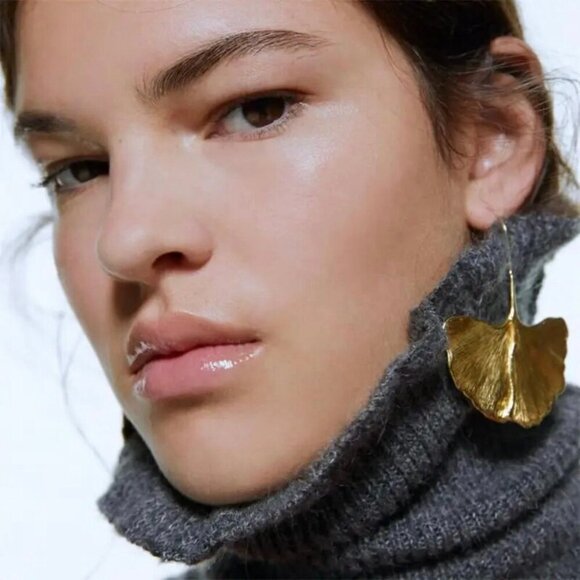 NWT Statement Hook Earrings Large Ginkgo Leaf 14K Plated Fairy Glam Festival - Picture 2 of 12